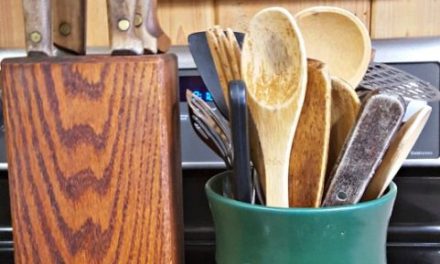 Keep Wooden Handled Knives and Wooden Utensils Safe From Bacteria